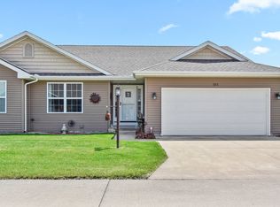 211 Medinah Ct, Fisher, IL 61943