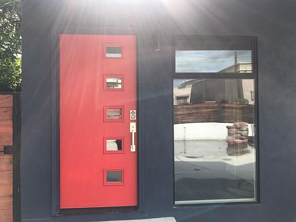 3rd image of 3970 Edenhurst Ave