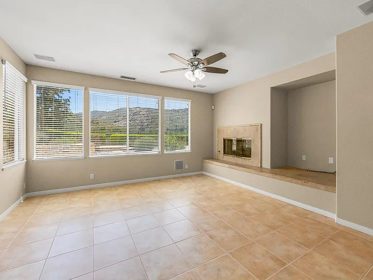 3578 Lang Ranch Pkwy — Photo 8