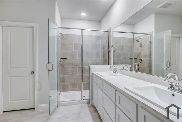 1120 Red Hawk Ln — Photo 6