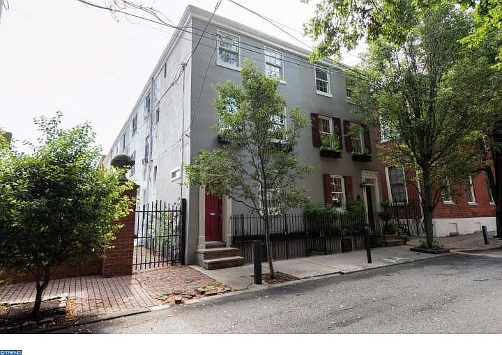 1st image of 621 S American St Rear G