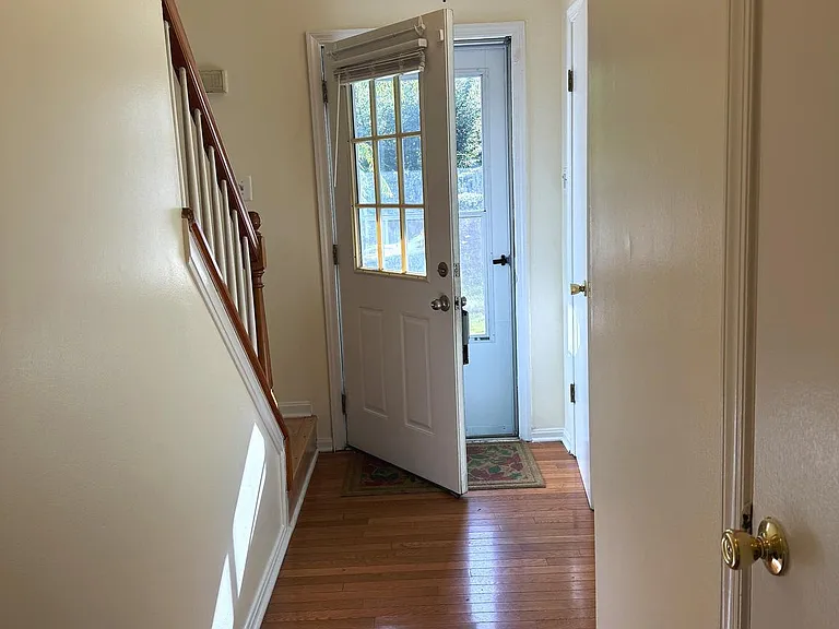 11 Wimbledon Ct — Photo 9
