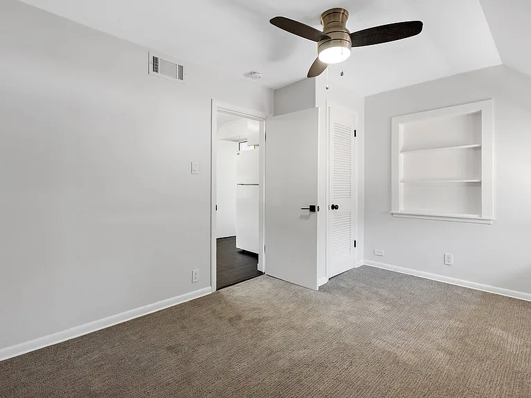 6844 N Ottawa Ave #2 — Photo 9
