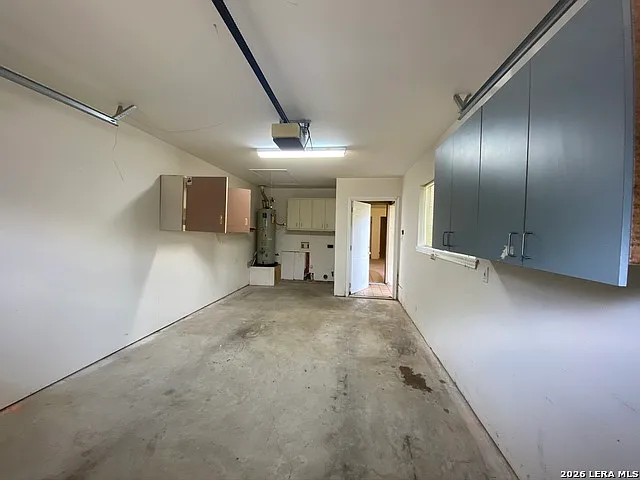570 Beverly Ln — Photo 12