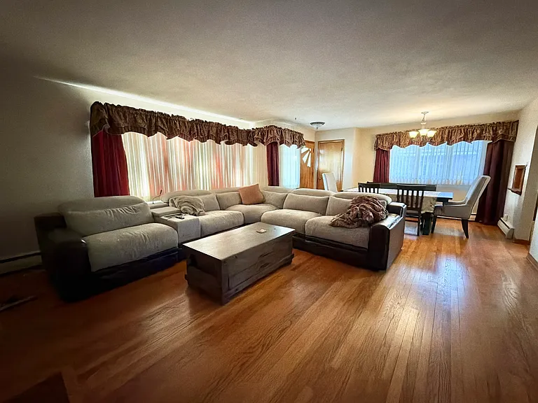 37235 N Hillside Dr — Photo 8