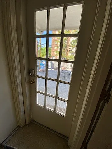 1423 Everett Ave #1 — Photo 11