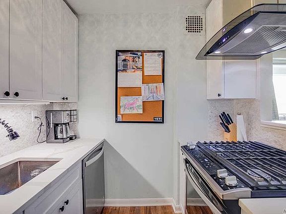 5th image of 855 E Broadway APT 1H