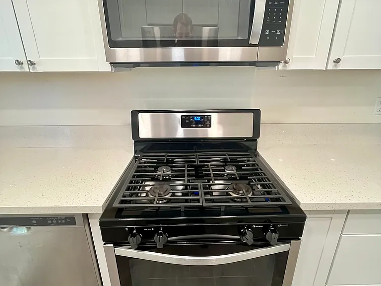 2112 E Vista Way #27 — Photo 6