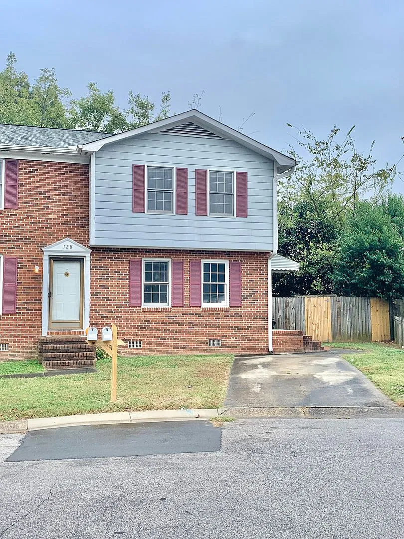 105005001 — Photo 1