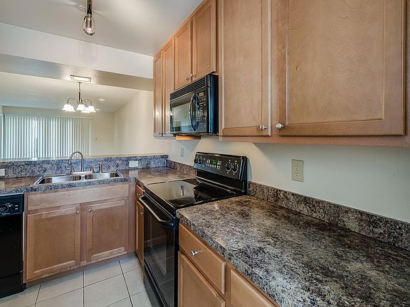 4th image of 2838 Plaza Terrace Dr #2838