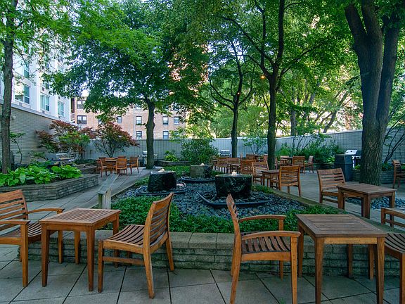 3rd image of 3600 N Lake Shore Dr APT 1421