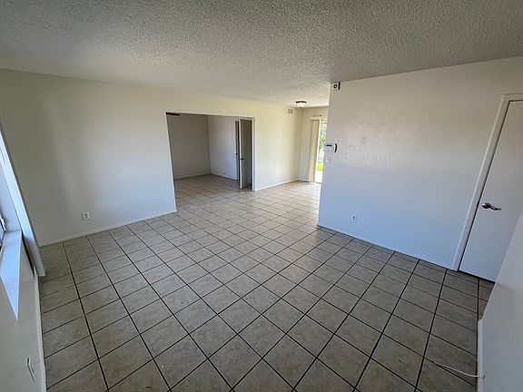 4th image of 1655 W Muriel Dr