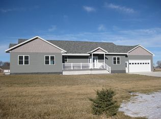 34756 Island View Ln, Emmetsburg, IA 50536