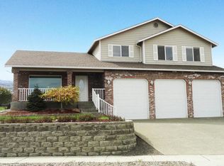 1404 Heritage Hills Ct, Selah, WA 98942