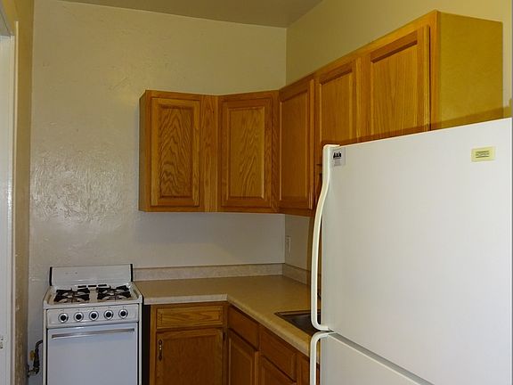4th image of 1912 Clinton Ave APT 205