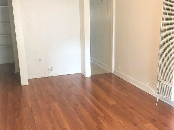 2nd image of 1508 E Wilson Ave