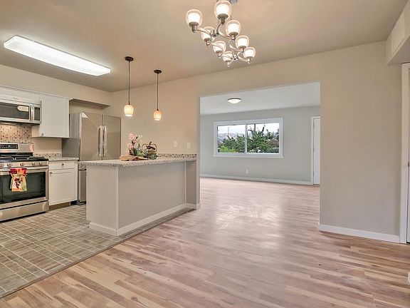 5th image of 2065 Interbay Dr