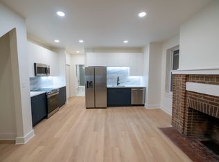 232 S 46th St #1F, Philadelphia, PA 19139