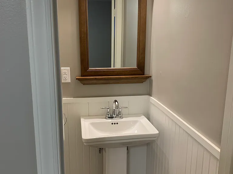 980 Brown Acres Rd #980B — Photo 7