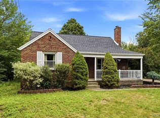 5955 Dover Rd, Lake View, NY 14085