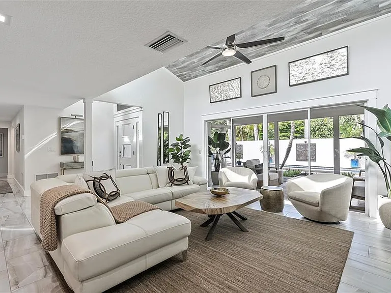 1100 Westway Dr — Photo 10