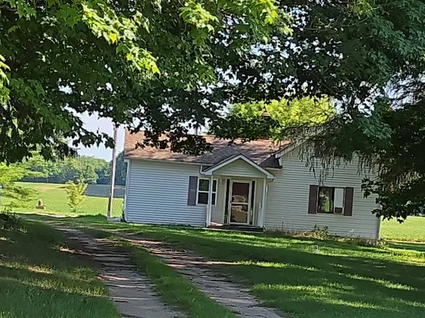 2152 E Ohmer Rd, Mayville, MI 48744