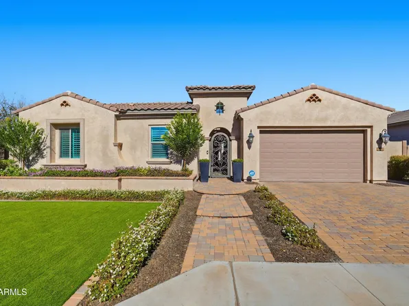 938 E PARKVIEW Drive, Gilbert, AZ 85295