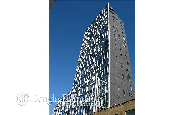 Rented by Douglas Elliman | media 38