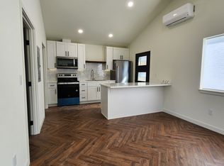 732 NE 20th Ave #B, Portland, OR 97232