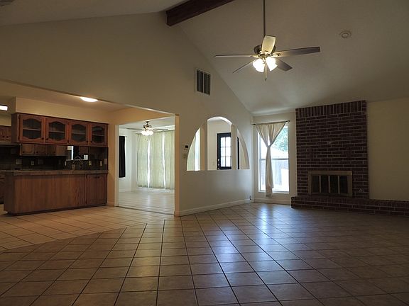 3rd image of 5213 Brazos Ave
