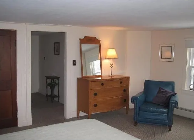 35 Treasure Rd — Photo 16