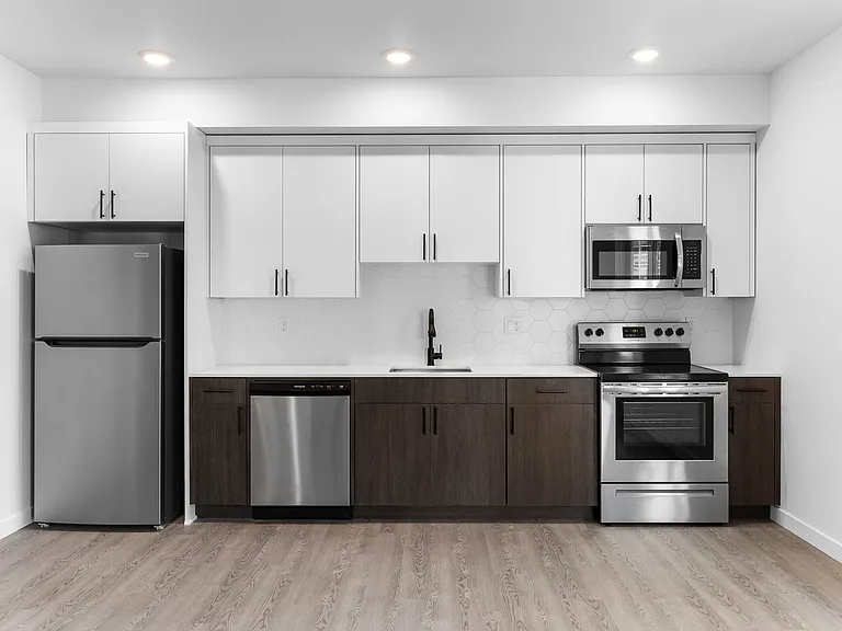 **4 Weeks Free Rent Upon Move In** | New Construction - Minutes From Downtown Pdx — Photo 25