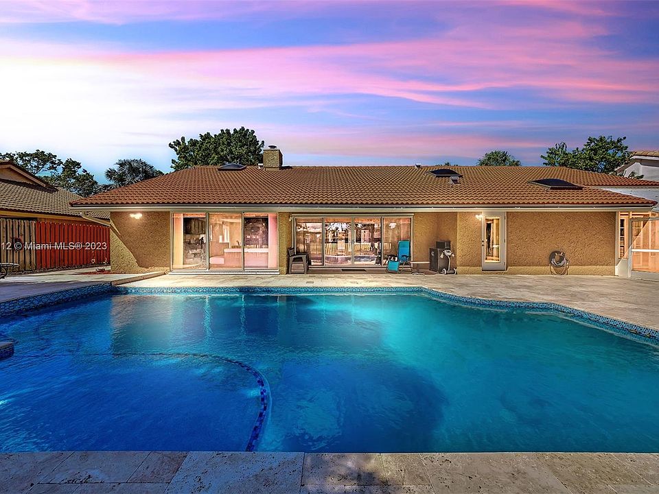 1st image of 7534 Black Olive Ave