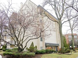 8650 Ferris Ave UNIT 205, Morton Grove, IL