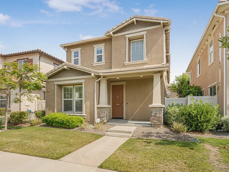 679 Nile River Dr — Photo 37