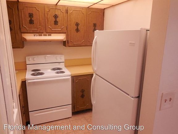 5th image of 4020 NW 81st Ave APT 2