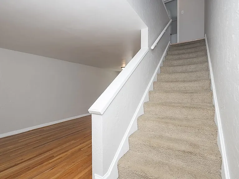 Cherry Street Townhomes — Photo 38