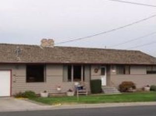 340 W Grandview Ave, Sunnyside, WA