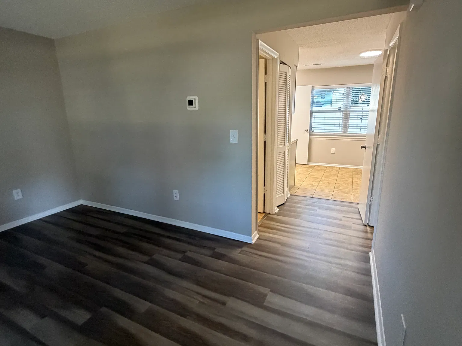 2 bed, 1.5 bath, 1047 sqft, $2,100 — Photo 3