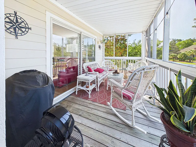3350 Club Villas Dr #1303 — Photo 35