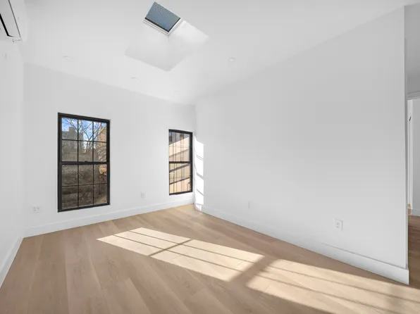 272 Driggs Avenue image 1 of 9