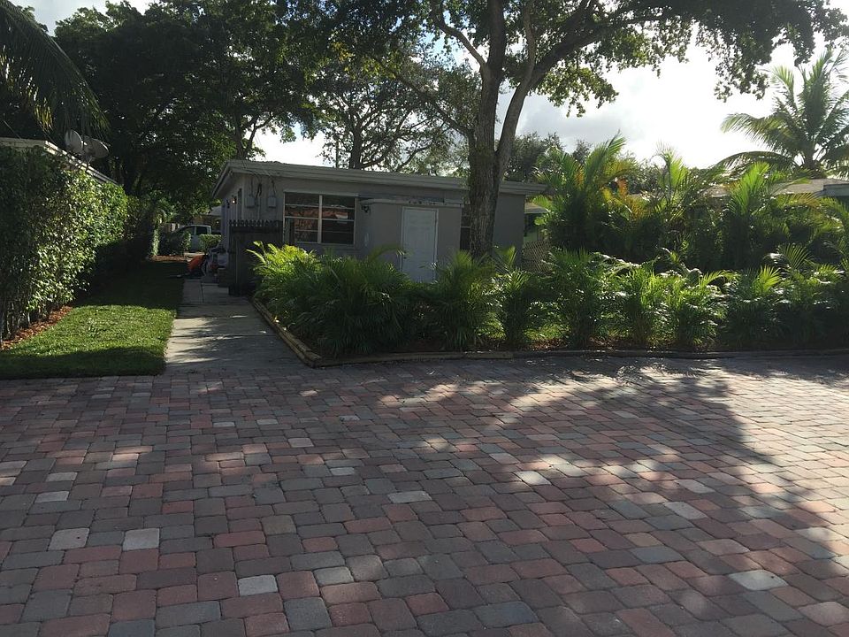Exterior and Yard