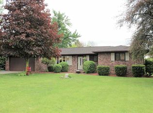 1402 Bluebird Dr, Warsaw, IN