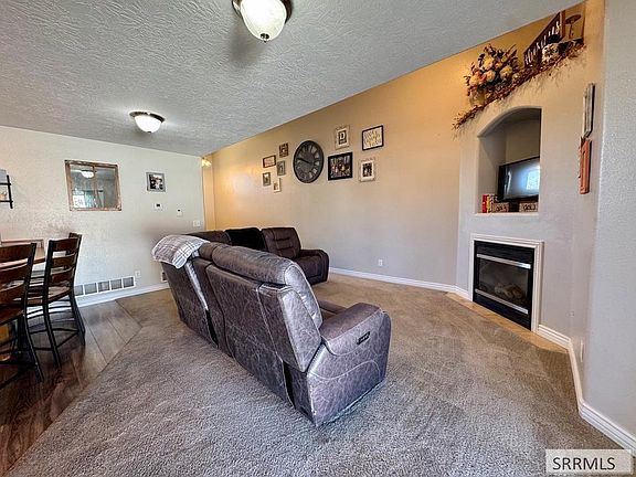 5th image of 375 N 4 W APT 2