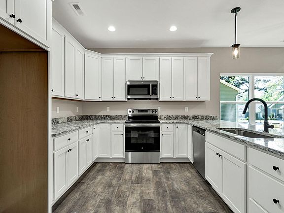5th image of 1130 18th St NW