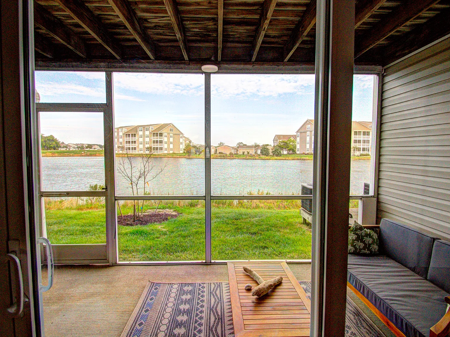 2 bed, 1160 sqft, $1,600 — Photo 4