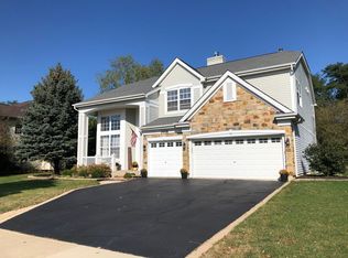 1958 Raintree Rd, Yorkville, IL 60560