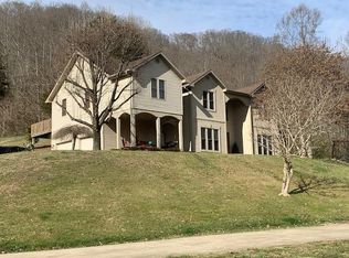 134 Hidden View Dr, Harold, KY 41635