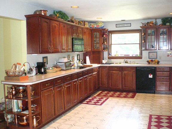 2nd image of 2573 Black River St