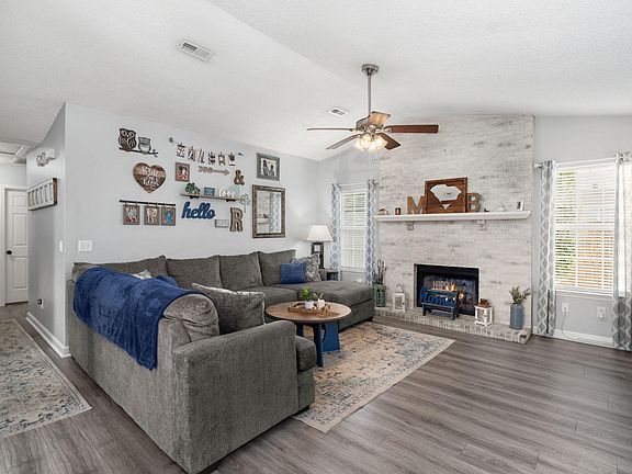 5th image of 8578 Brookforest Dr